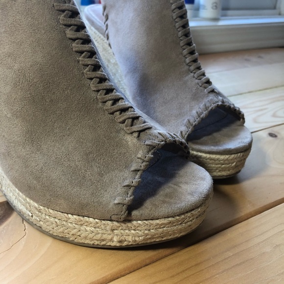 Report Delta Peep-Toe Espadrille Wedge - Picture 3 of 6